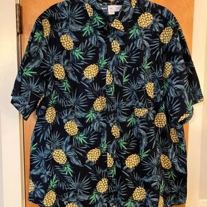 Old Navy Men's Tropical Pineapple Print Shirt